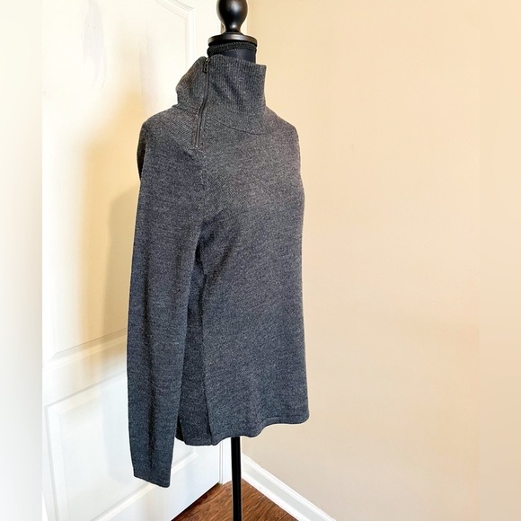 Nike Golf Women’s Merino Wool Lightweight Charcoal Gray Breathable Sweater Sz M - Picture 6 of 14